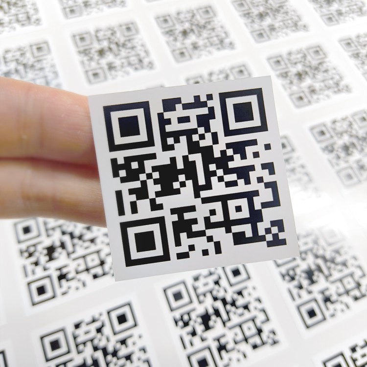QR PVC Lipdukai (lapuose) QR PVC Lipdukai (lapuose)